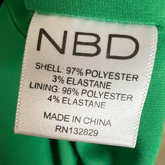 Revolve NBD Sugar Pine Bodycon in Kelly Green - Picture 4 of 15